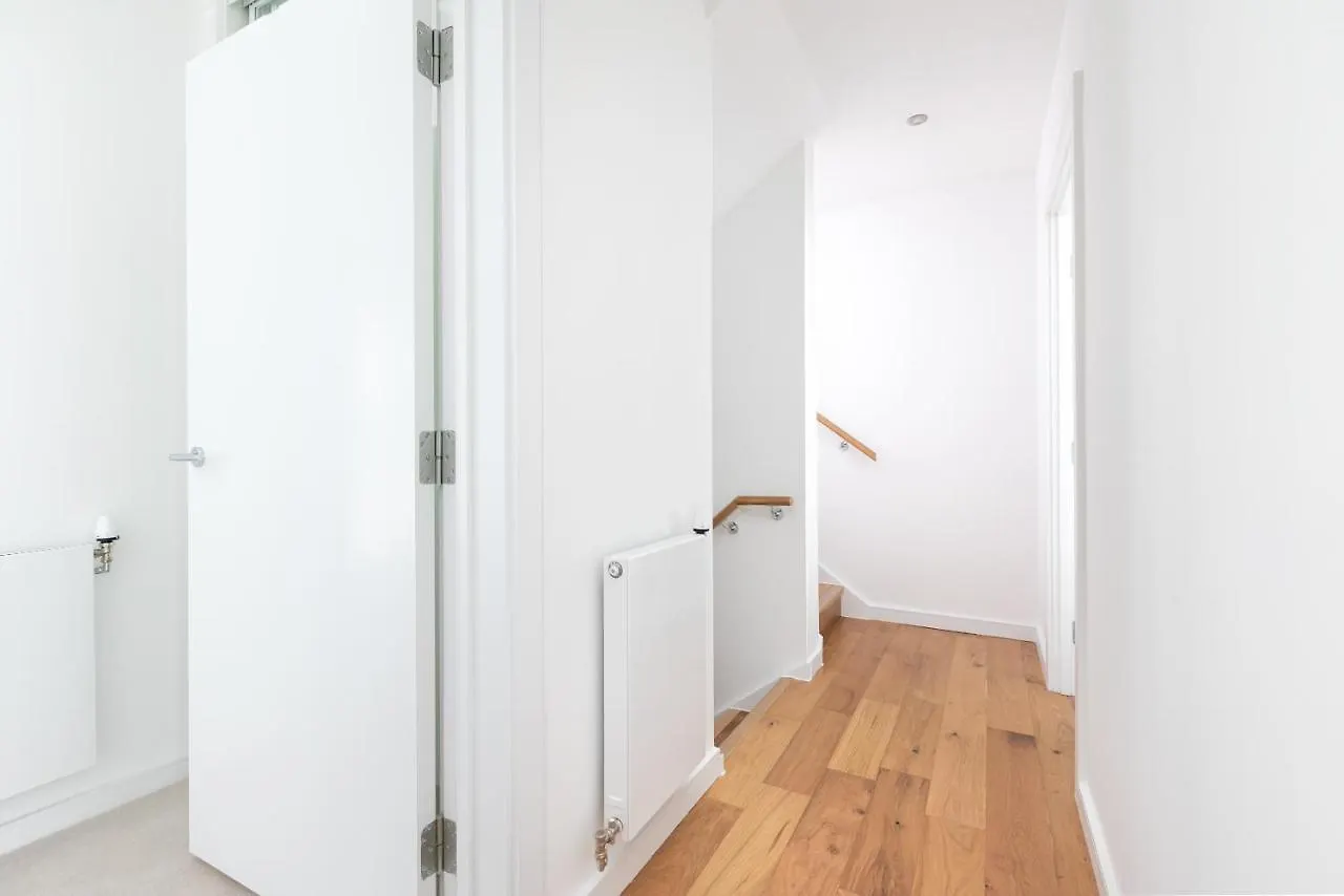 Skyvillion - Olympic View London Stratford Apartment 0*,  United Kingdom